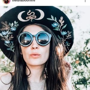 Luna Bloom Life Hat